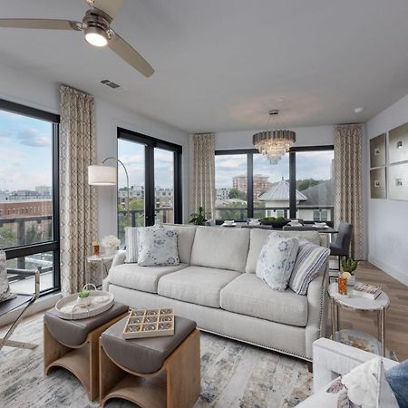 Elegant Corner Penthouse With Private Balcony, Skyline Views, Pool, And Gym Apartment Nashville Exterior foto